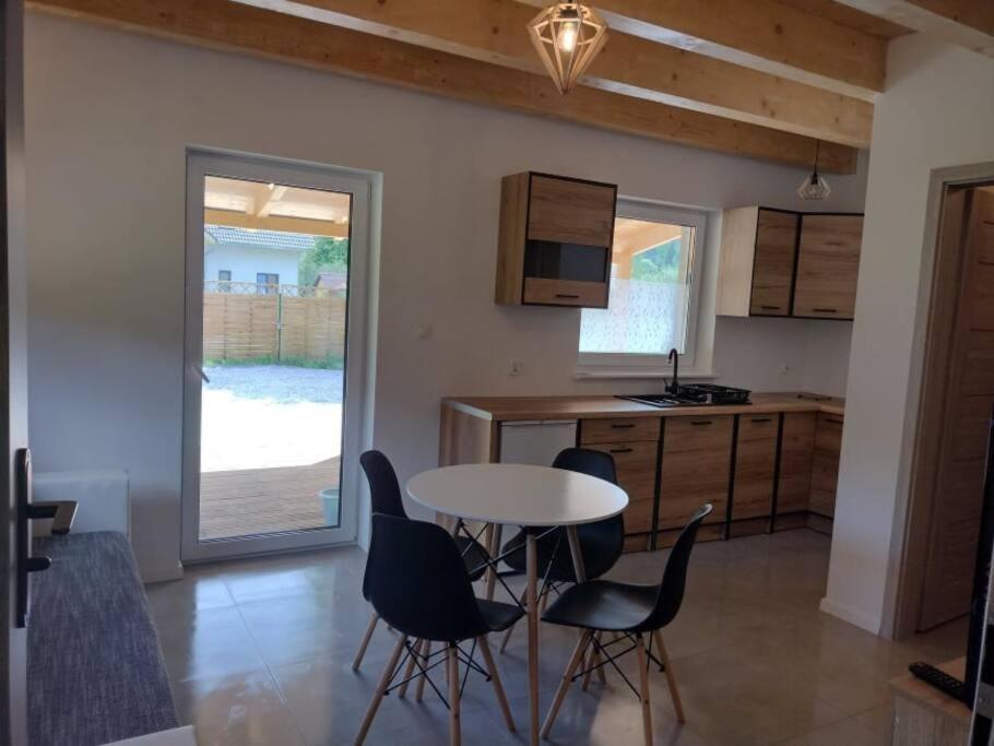 Apartamenty - Domek Bobrowe Zacisze 3 Janowice Wielkie Bagian luar foto